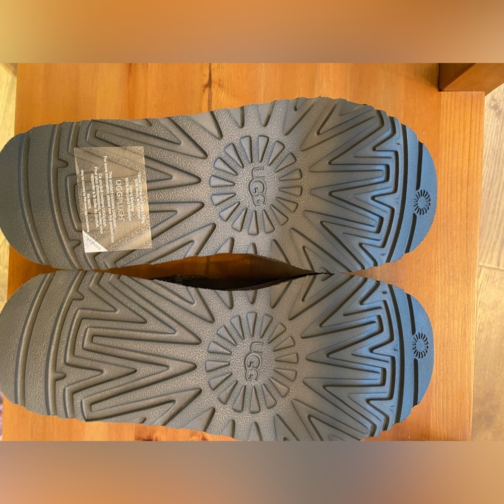 Ugg Classic Slipper Women - Picture 6 of 10